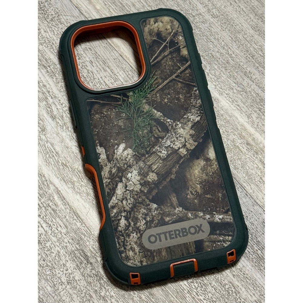 Otterbox Defender Camo Case‎ for iPhone 16 promax